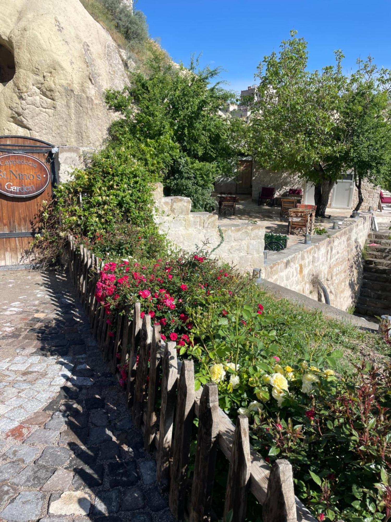 Cappadocia St.Nino'S Garden Bed & Breakfast Ortahisar Bagian luar foto